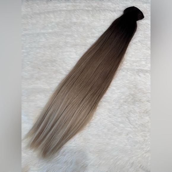 Human hair blend 24 In Balayage Blonde Hair Extensions Clip in Set - Picture 4 of 9